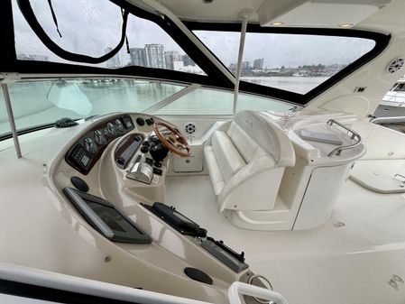 Sea Ray 540 Cockpit Motor Yacht image