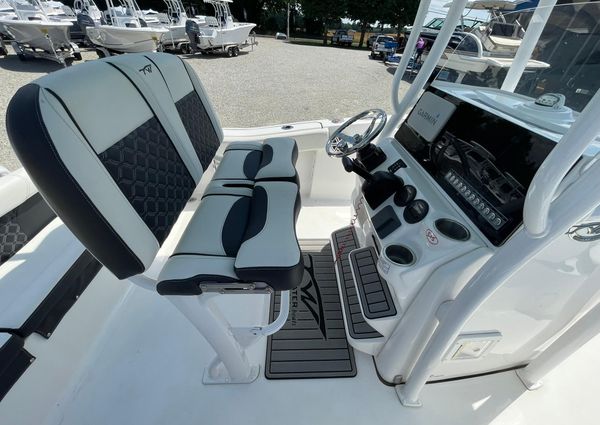 Tidewater 220-LXF image