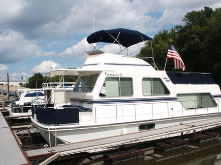 Holiday-mansion HOUSEBOAT image