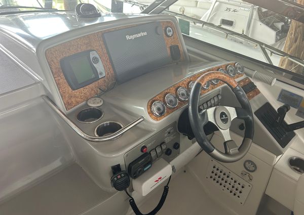 Formula 31 Performance Cruiser image