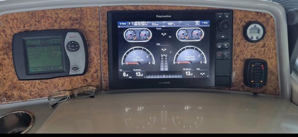 Formula 31 Performance Cruiser image