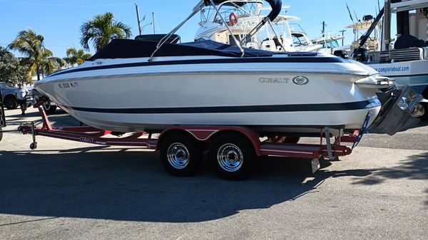 Cobalt 246 Bowrider 