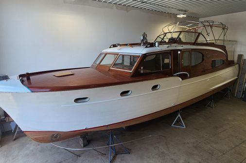 Chris-Craft Double Cabin Flybridge image