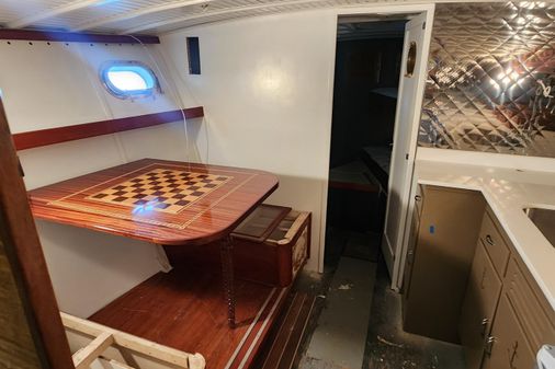 Chris-Craft Double Cabin Flybridge image