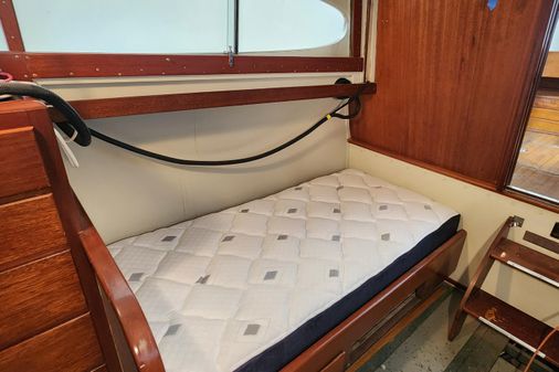 Chris-Craft Double Cabin Flybridge image