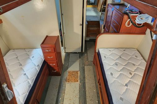 Chris-Craft Double Cabin Flybridge image