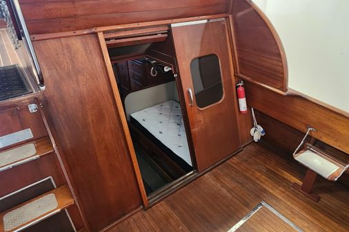 Chris-Craft Double Cabin Flybridge image