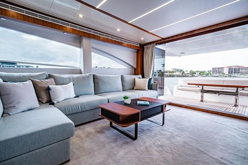 Johnson 70' Skylounge Motor Yacht image