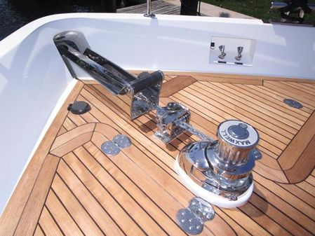 Johnson 70' Skylounge Motor Yacht image