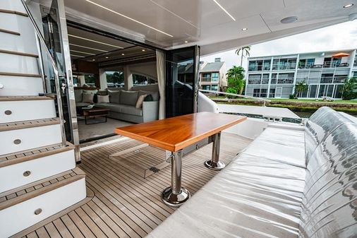 Johnson 70' Skylounge Motor Yacht image