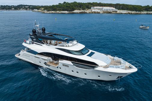 Monte Carlo Yachts MCY 96 image