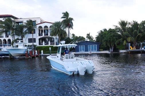 Boston Whaler 250 Outrage image