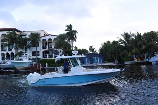 Boston Whaler 250 Outrage image