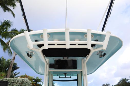 Boston Whaler 250 Outrage image