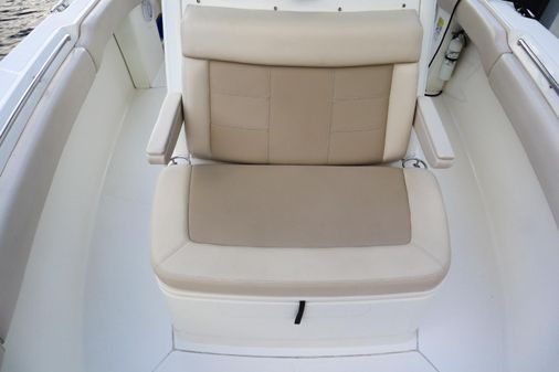 Boston Whaler 250 Outrage image