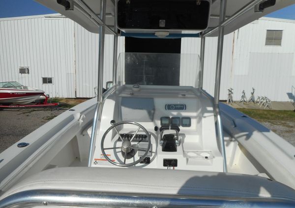 Twin-vee 29-CENTER-CONSOLE image