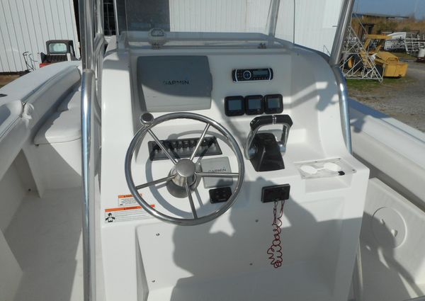 Twin-vee 29-CENTER-CONSOLE image