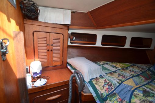 Gulfstar Sailmaster 47 image