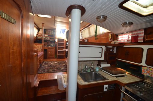 Gulfstar Sailmaster 47 image