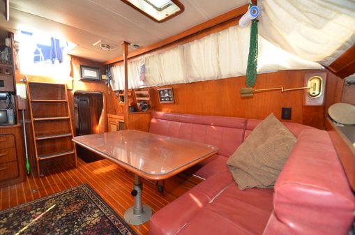 Gulfstar Sailmaster 47 image