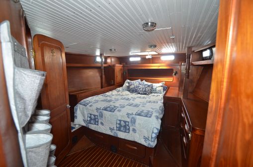 Gulfstar Sailmaster 47 image