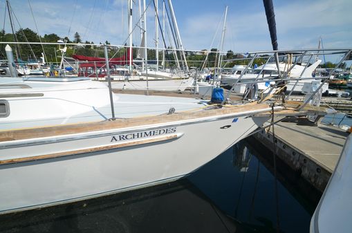 Gulfstar Sailmaster 47 image