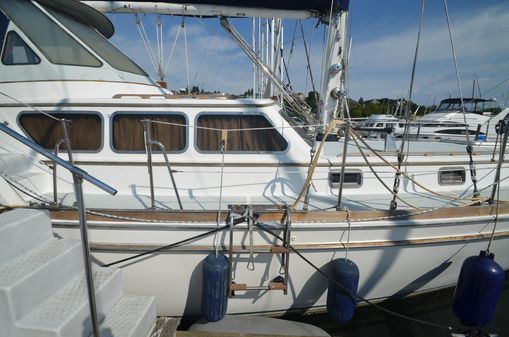 Gulfstar Sailmaster 47 image