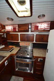 Gulfstar Sailmaster 47 image