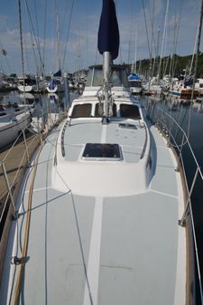 Gulfstar Sailmaster 47 image