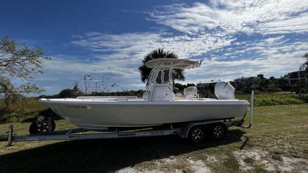 Everglades 243CC