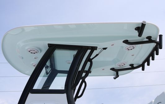 Sportsman OPEN-252-CENTER-CONSOLE image