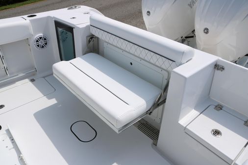 Sportsman OPEN-252-CENTER-CONSOLE image