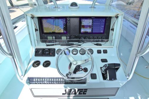 SeaVee 390B image