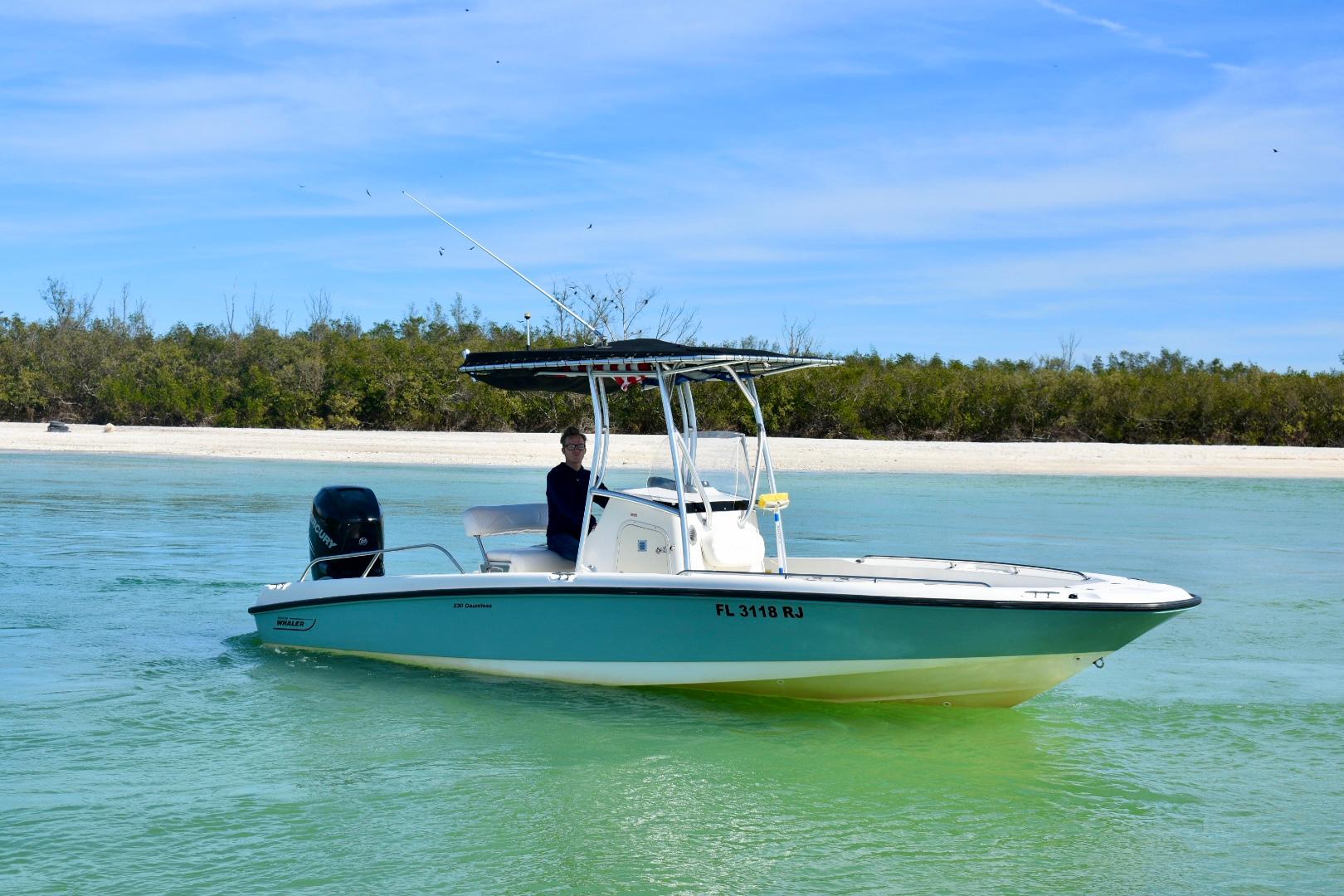 2012 Boston Whaler 230 dauntless