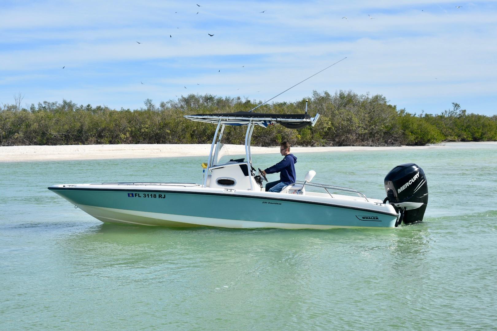 2012 Boston Whaler 230 dauntless