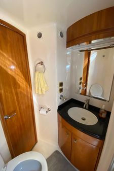 Carver 570 Voyager Pilothouse image