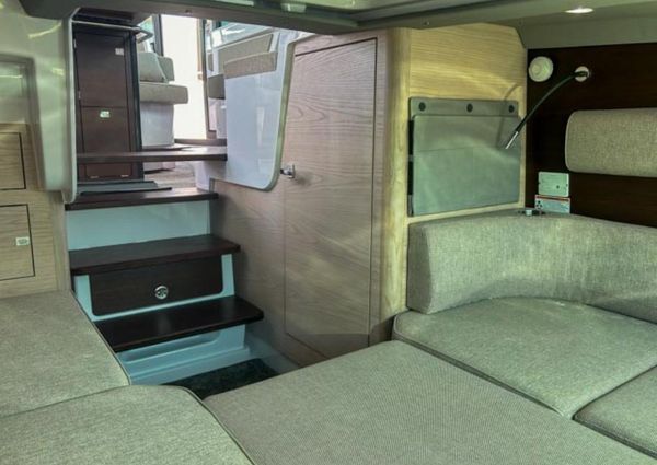 Axopar 45 XC Cross Cabin image