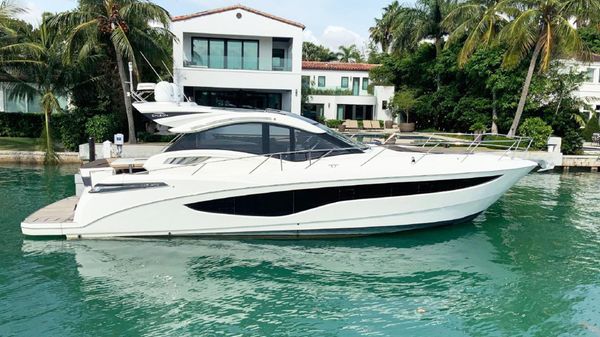Galeon 485 HTS