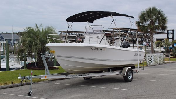 Sea Pro 196 Center Console 