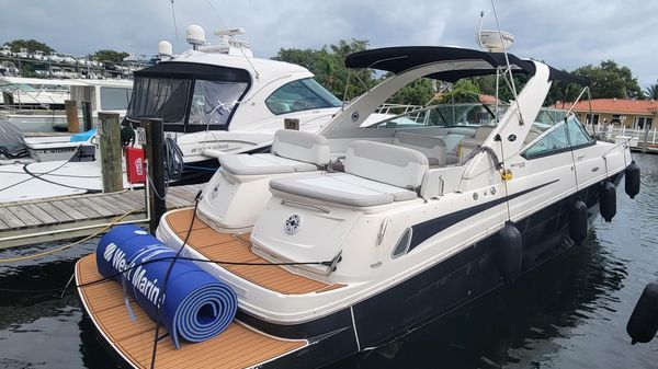 Sea Ray 370 Venture 