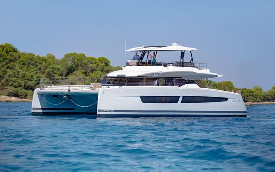 Fountaine Pajot Power 67 image