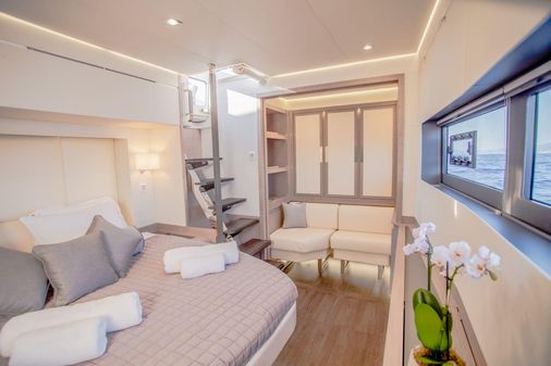 Fountaine Pajot Power 67 image