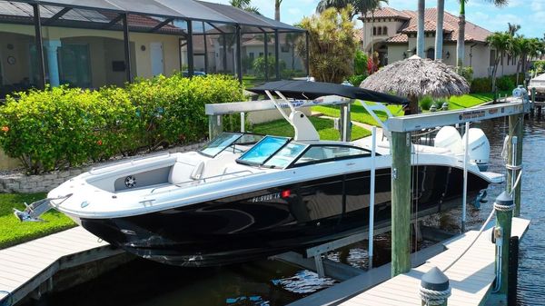 Sea Ray SDX 290 Outboard 