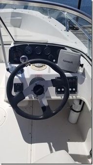 Boston-whaler 160-VENTURA image