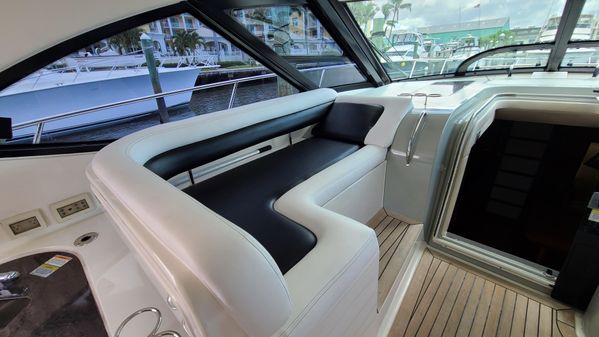 Sea Ray 470 Sundancer image