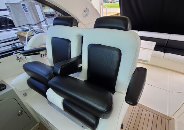 Sea Ray 470 Sundancer image