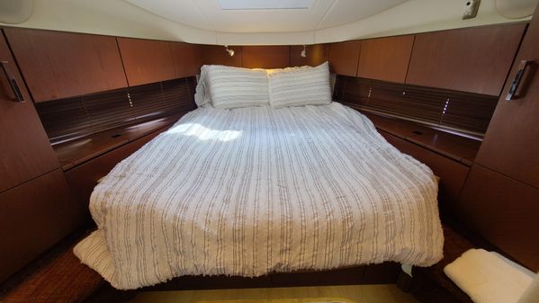 Sea Ray 470 Sundancer image