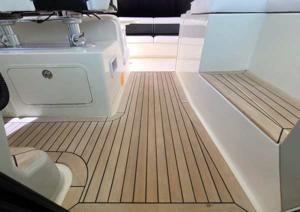 Sea Ray 470 Sundancer image