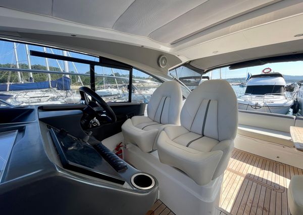 Princess Yachts V40 image