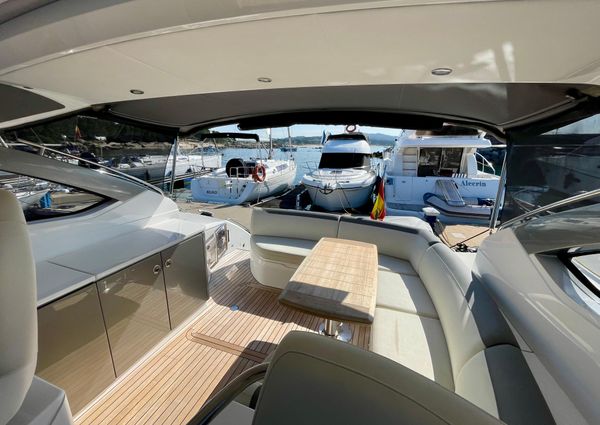 Princess Yachts V40 image